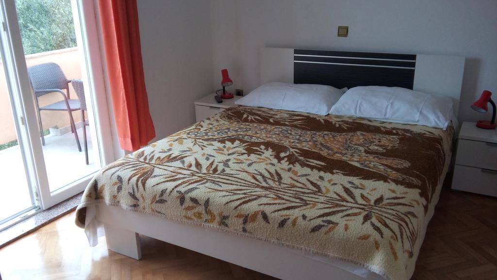 Apartments And Rooms Nediljko Bibinje Εξωτερικό φωτογραφία